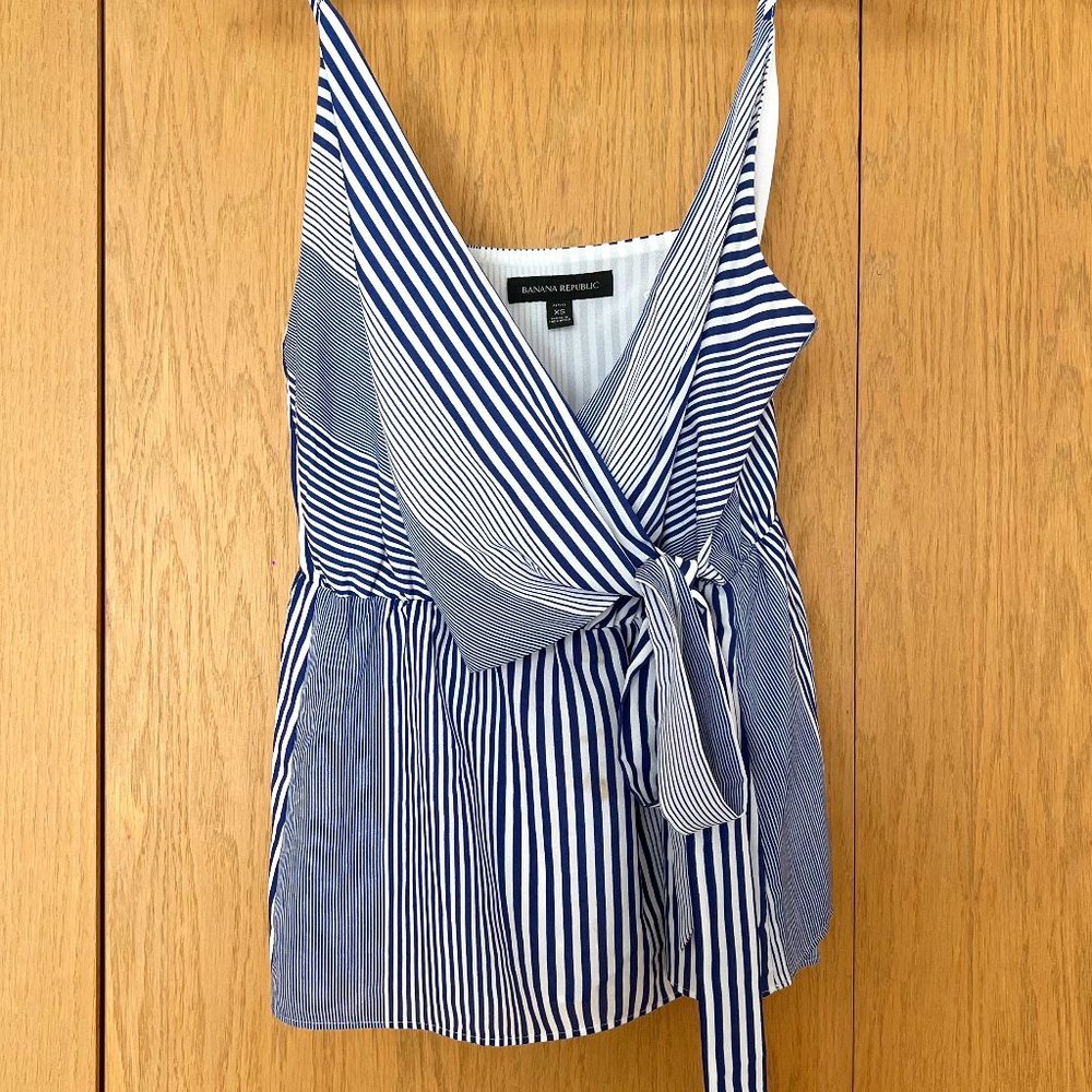 LIKE NEW: Banana Republic Tank Top with Tie - Blue & White